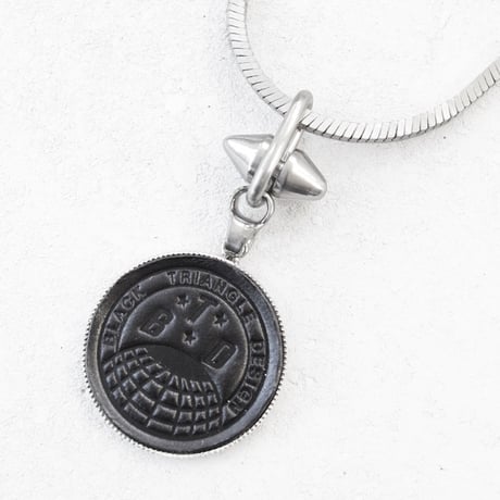 BTD parody logo short necklace