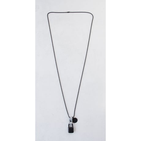 LONG CHAIN padlock necklace