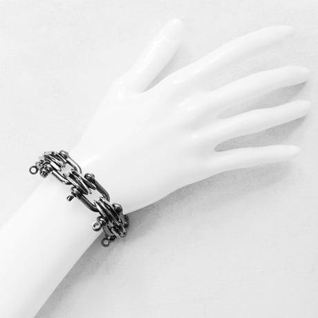 INDUATRIAL SHACKLE metal bracelet