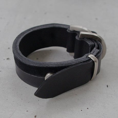 BI COLOR leather D bracelet