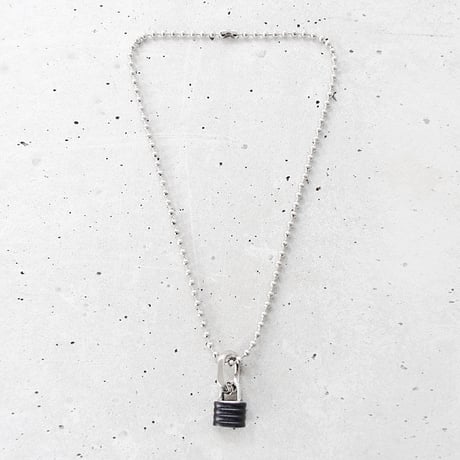 PADLOCK & chain bits short necklace