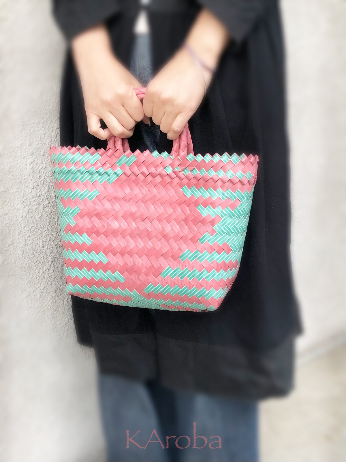 さえら◇ヒスクローネ◇スモールサイズ◇カゴバッグ◇フリルたっぷり◇美品 3カラーミニsize プラカゴバッグ/パサール・メルカドバッグ