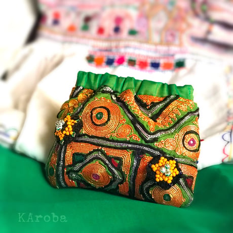 1点物 Zari刺繍ドレスヨーク ばね口ポーチ 《fp7》