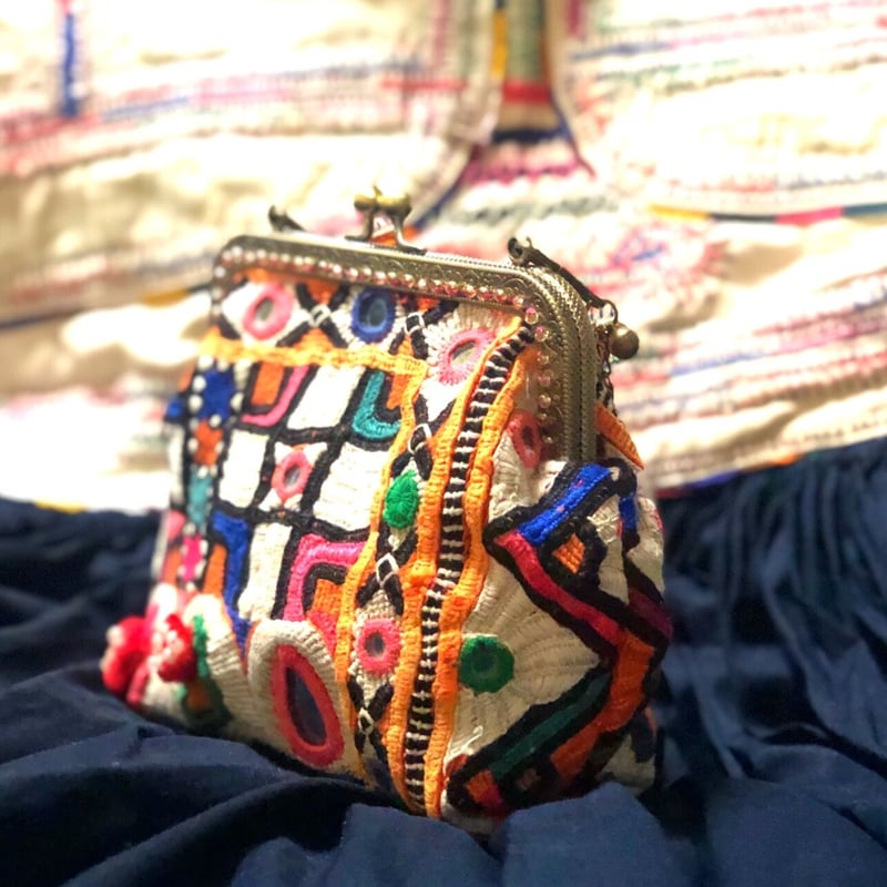 1点物 Kutch刺繍がま口ポーチ《fp8》チェーンハンドル付 | KAroba