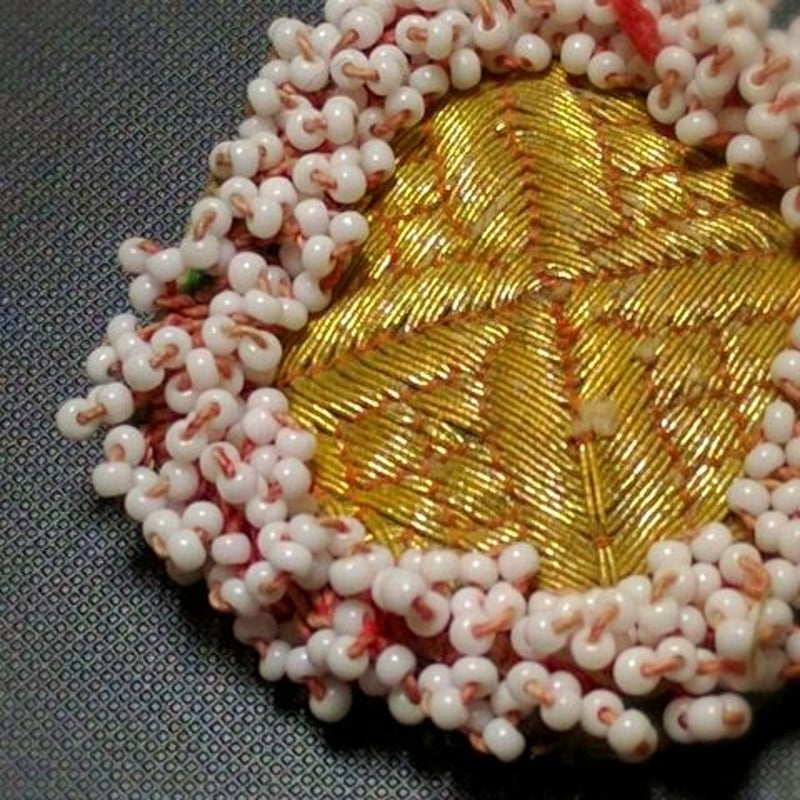 アフガニスタン ビーズ刺繍ワッペン《B》リメイク等に | KAroba
