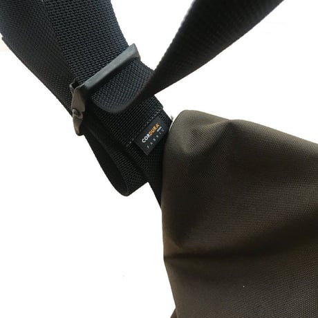 SOLO Small [Black x Black]