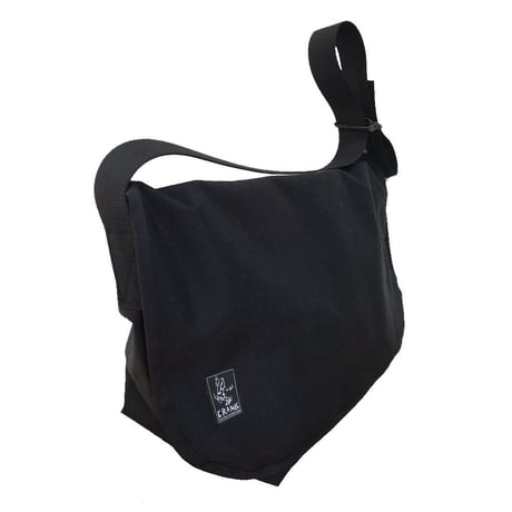 SOLO Medium [Black x Black]