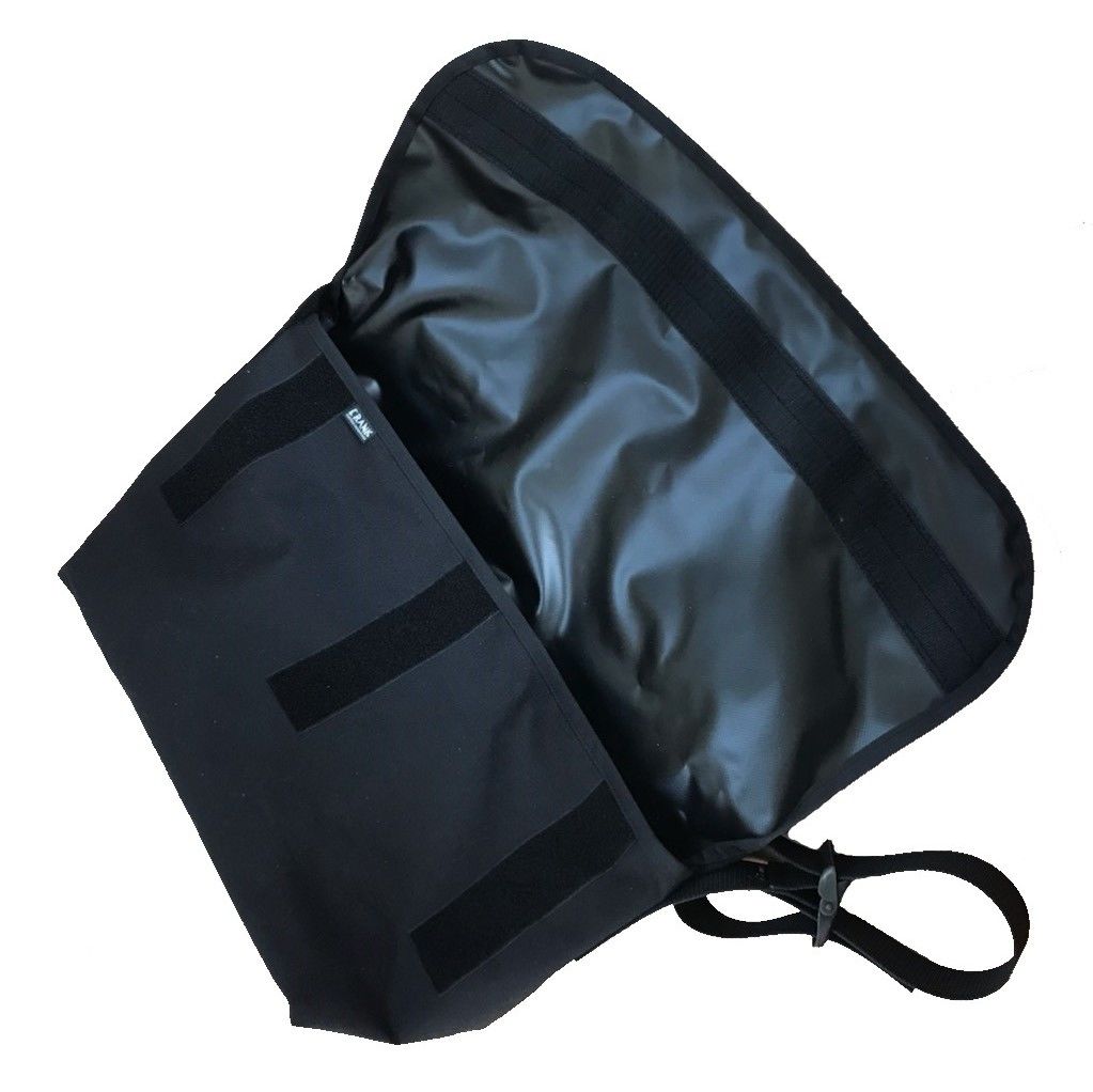SOLO Medium [Black x Black] | CRANK TOKYO WEB S
