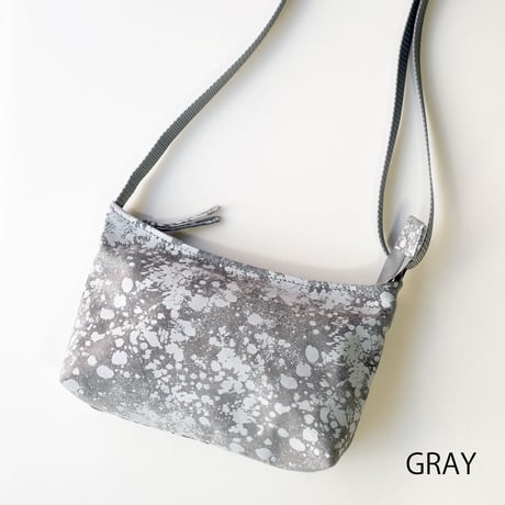 レザーミニサコッシュ ホワイトリキッド  【Leather Mini Crossbody Bag White Liquid】