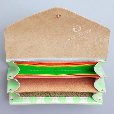 レザーロングウォレット クリアドット ネオングリーン【Leather Long Wallet Clear Dot Neon Green】