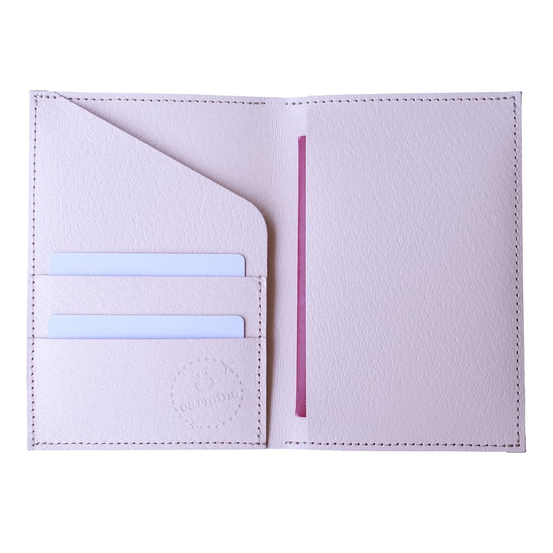 今パスポートケースを買うとラゲッジタグをプレゼント