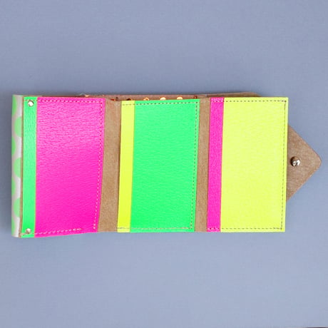 コンパクトウォレットクリアドット ネオングリーン 【Compact Wallet Clear Dot Neon Green  】