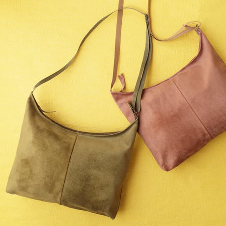 洗えるレザーサコッシュ 【 Washable Leather  Crossbody Bag】