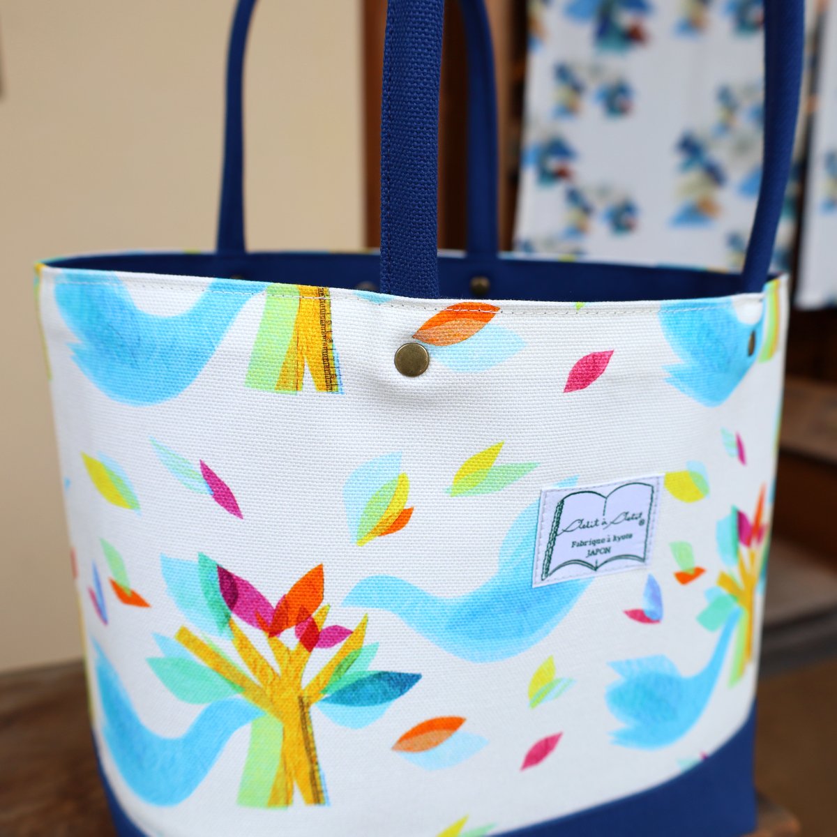 帆布色ネイビー＊Lトート【鳥】(ブルー） | petit à petit