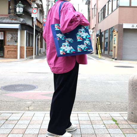 帆布色ネイビーブルー＊ショルダートート【山】（ネイビー）