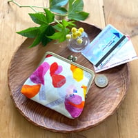 カードも入るがま口【花】（ピンク、ブルー、ピンクブラック）【全3色】