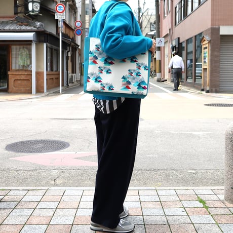 帆布色ターコイズ＊ショルダートート【山】（エメラルド）