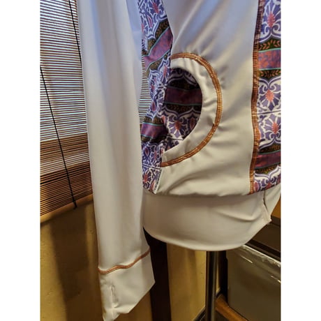 chami LONG SLEEVE フードラッシュ Arabian White