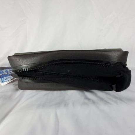 RED DRY POUCH