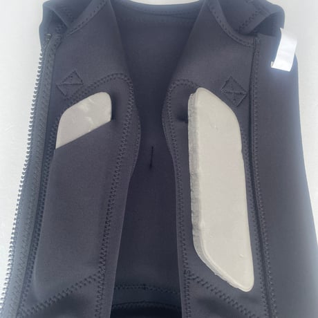 ON’s ACTIVE FLOAT JACKET