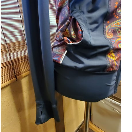 chami LONG SLEEVE フードラッシュ Paisley Navy