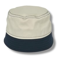 BUCKET SHORTER HAT　"OFF WHITExNAVY"