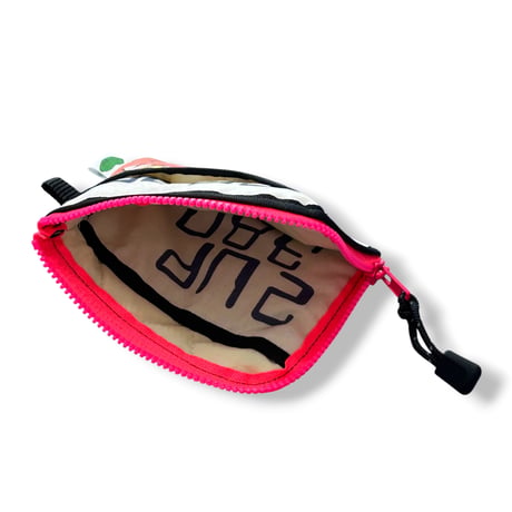 P-POUCH