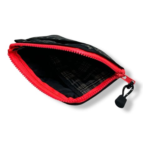 P-POUCH