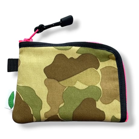 P-POUCH