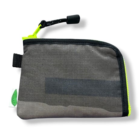 P-POUCH