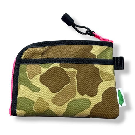 P-POUCH