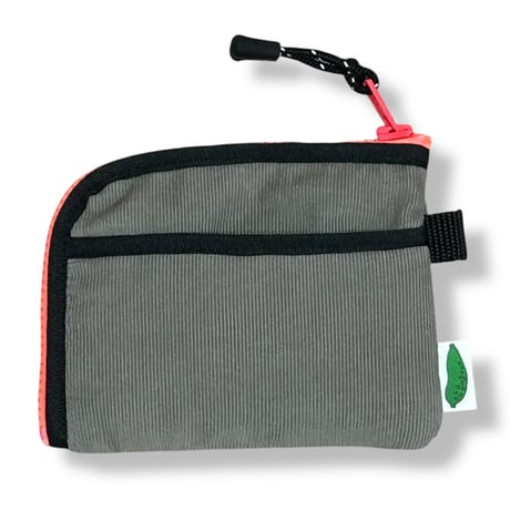 P-POUCH