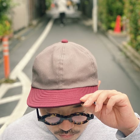 LOW STRAP CAP  -GRAY x BURGUNDY-