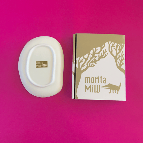 裏庭の草むらの鶏 小皿 moritaMiW