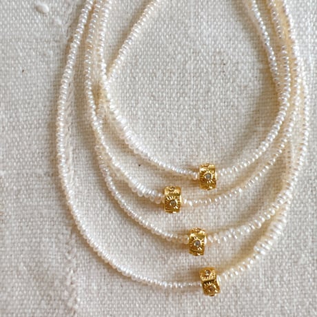 3・salt pearl necklace