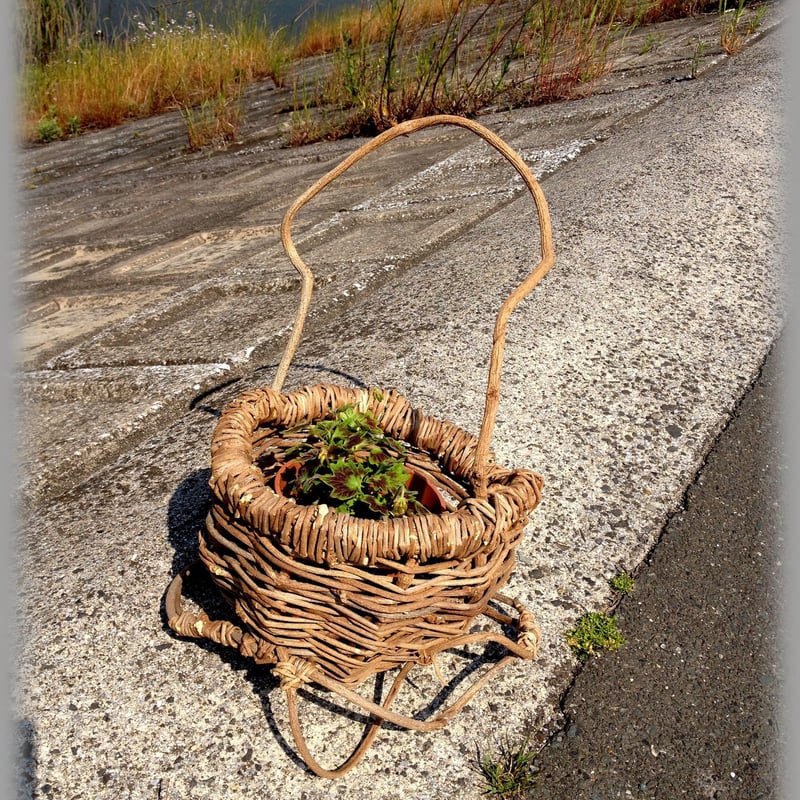 つるかご巾着付工芸品ヴィンテージ黒葛くろかずら