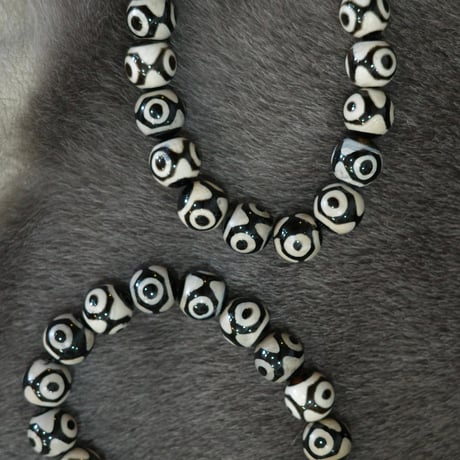 gem arm band
