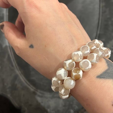gem arm band