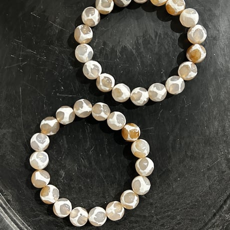 gem arm band