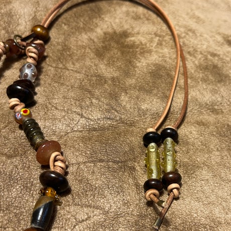material necklace ⑤