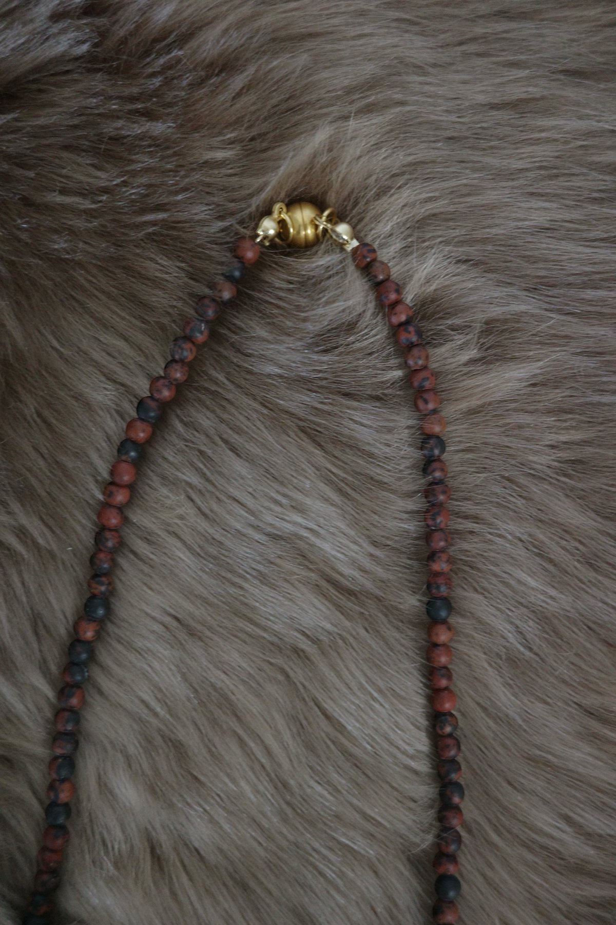 small rock necklace🪨 | SATOKO OISHI