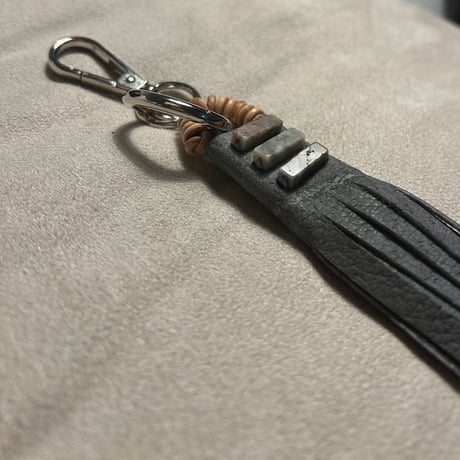 long fringe key holder ②