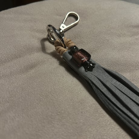 long fringe key holder ②