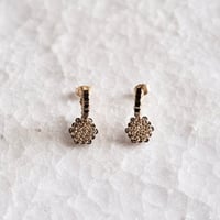 黒スタッドピアス／kosa