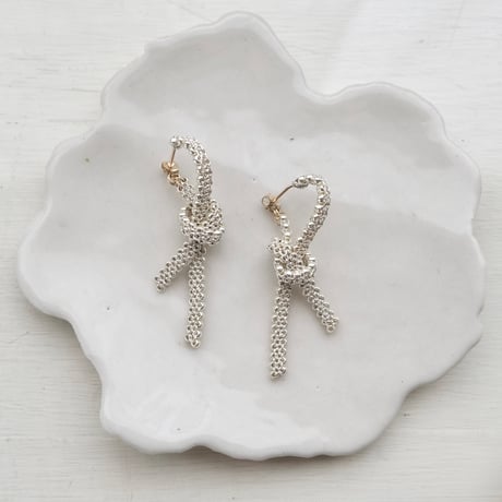 銀糸リボンピアス（両耳）