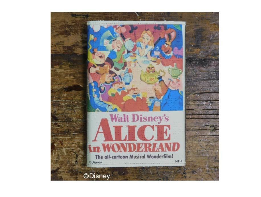 Alice in Sunderland　不思議の国のアリス　洋書　ハードカバー Alice in Sunderland 不思議の国のアリス 洋書 ハードカバー
