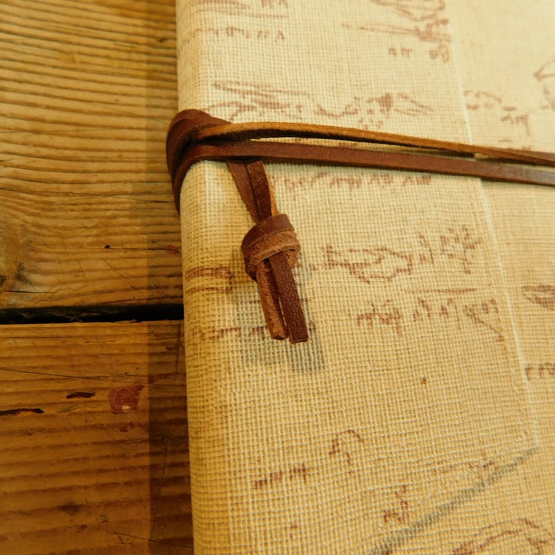 Leonardo 革紐文庫ブックカバー CROQUIS | Quaint Design
