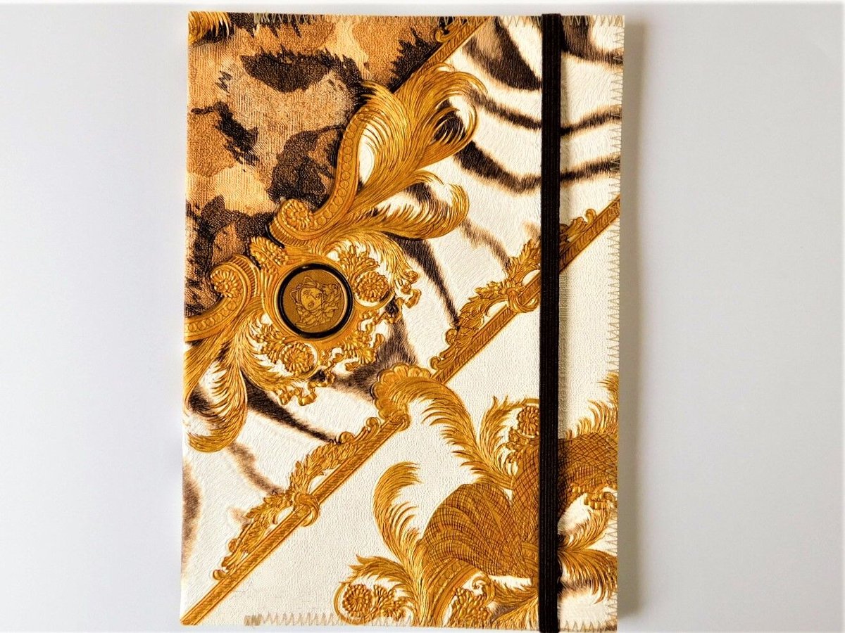 VERSACE チェッカーパターン ノート　本 VERSACE チェッカーパターン ノート 本