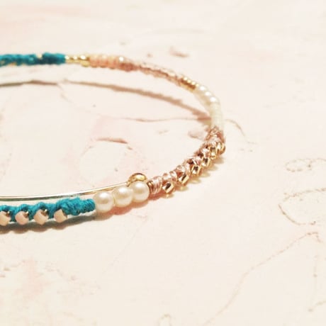 いっぴきおおかみのフープブレスレット　PicaRi BY Ricco.Co