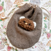 コロッケくまのブローチ付きキンチャク